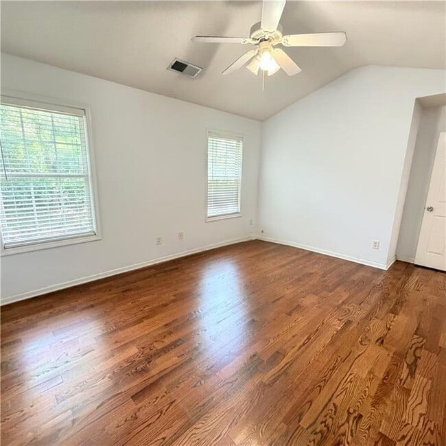Building Photo - 153 Greystone Cir