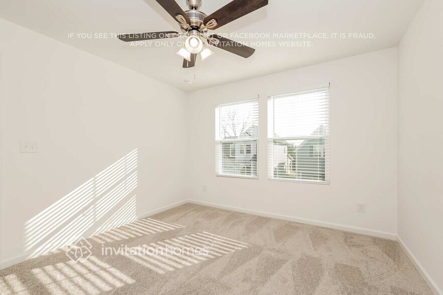 Building Photo - 3709 Marthinus Ln