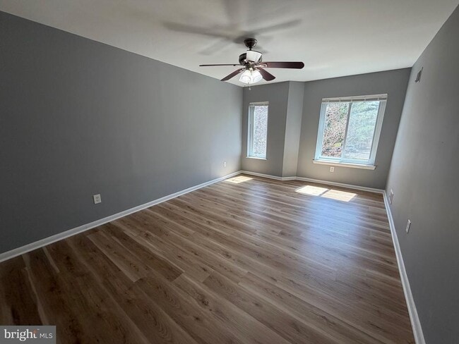 Building Photo - 132 Leedom Way