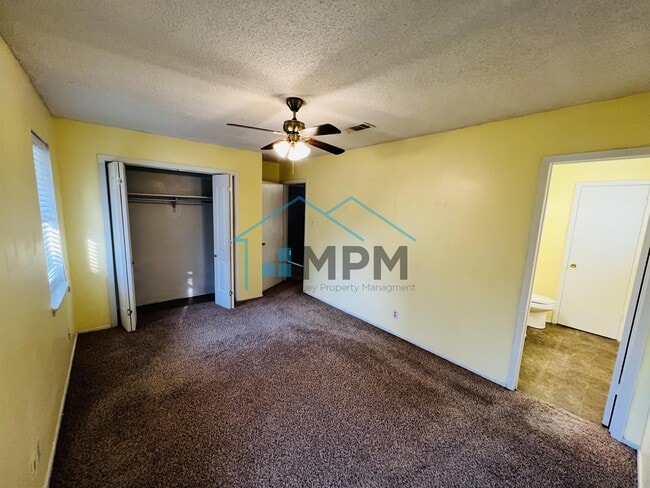 Building Photo - 113 Hilltop Dr