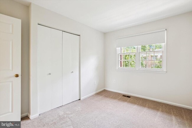 Building Photo - 8258 Cedar Landing Ct