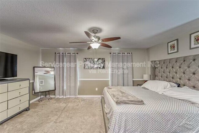 Building Photo - 2235 Golden Falcon Dr