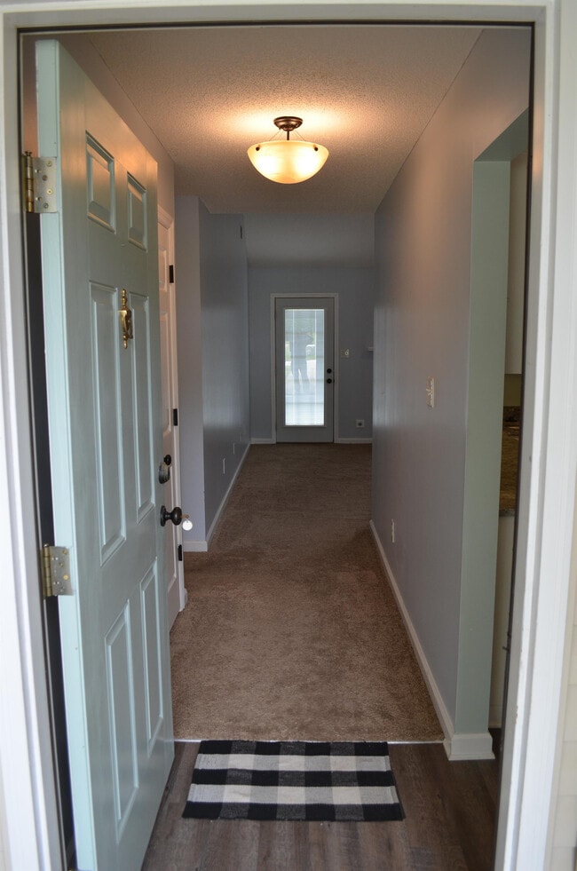 Building Photo - 638 Devon Rd