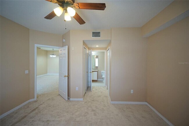 Building Photo - 6009 Skydale Way