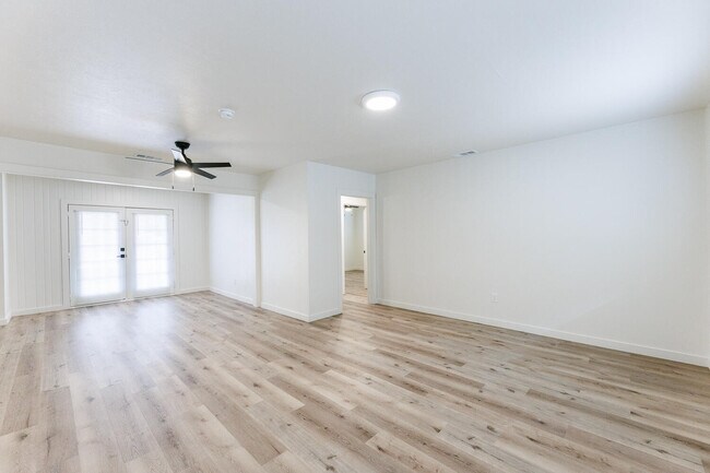 Building Photo - 2712 37th St