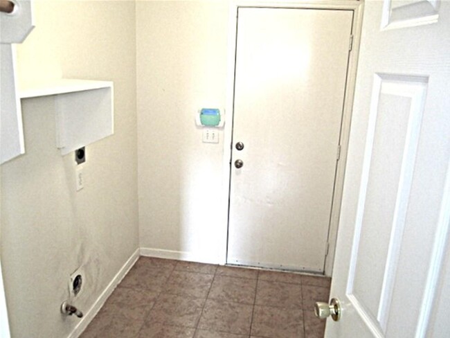 Building Photo - 11806 Skydale Dr
