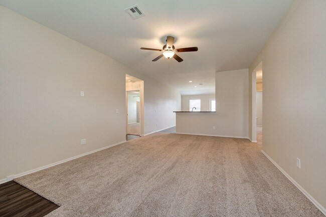 Building Photo - Stunning 3-Bedroom Home in Beautiful Piedmont Community!