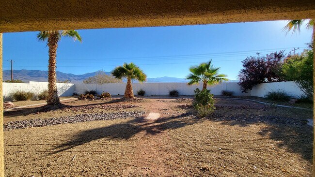 Building Photo - MAYFIELD RANCH ESTATES - N. Mayfield Ranch...