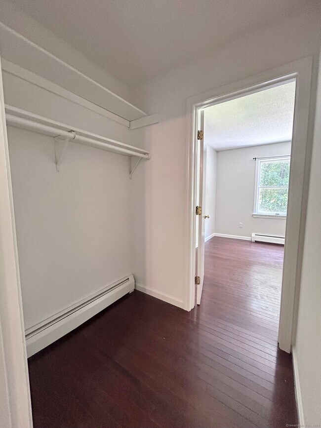 Building Photo - 57 Hill Top Trail