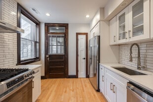 Building Photo - 6411 N Talman Ave