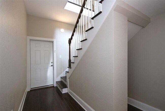 Building Photo - 4445 Rusk St