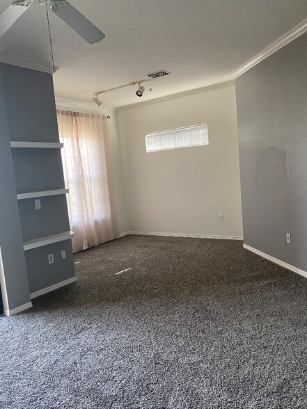 Building Photo - 8397-8338 38th St Cir E