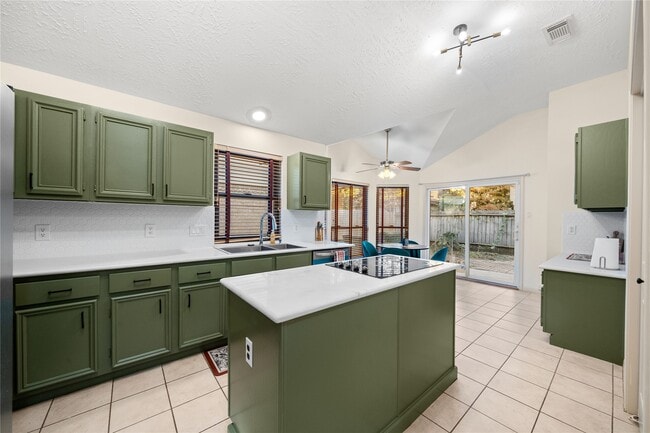 Building Photo - 12635 Ashford Chase Dr