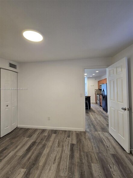 Building Photo - 330 SW 13th St