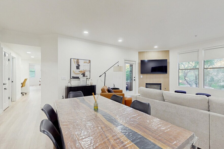 Building Photo - 19777 N 76th St