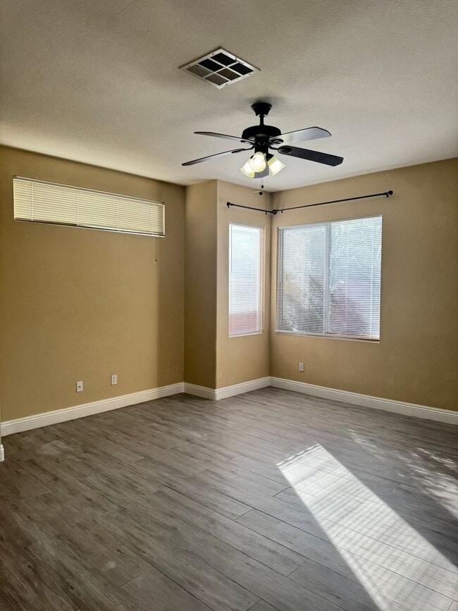 Building Photo - **Beautiful 4-Bedroom Home with Open Floor Plan, Solar, EV Charger & NO HOA**