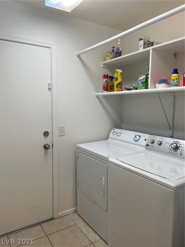 Building Photo - 2741 Sungold Dr