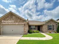 Building Photo - 322 Fenrose Dr