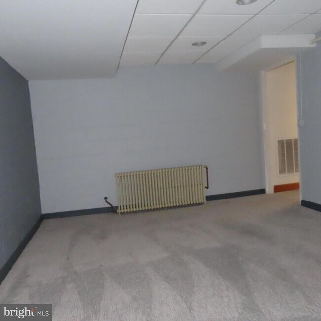 Building Photo - 14109 Buchanan Trail W