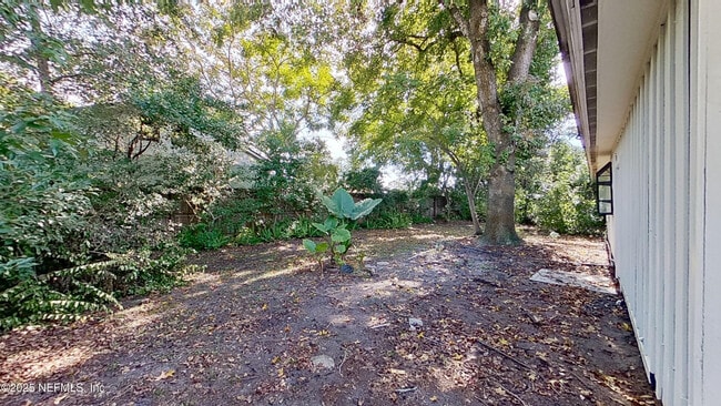 Building Photo - 2131 Goltare Dr