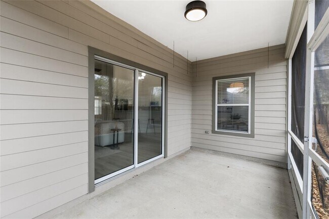 Building Photo - 1780 SW 65th Dr