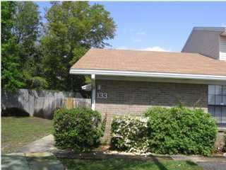 Primary Photo - 133 Classic Ct