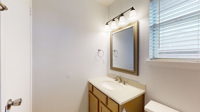 Building Photo - 2 WEEKS FREE!!! NEW PAINT!!!!!! ONLY $1,395!!