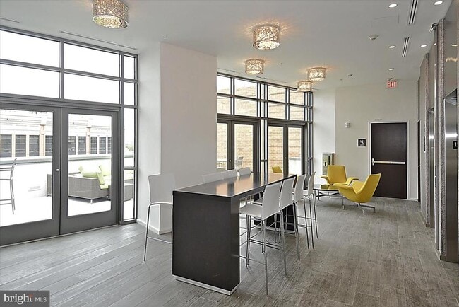 Building Photo - 460 New York Ave NW