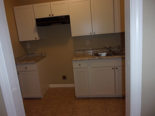 Building Photo - 1150 N McNeil St