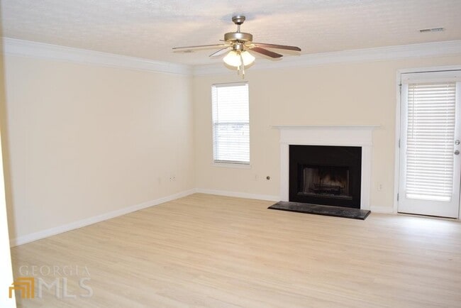 Building Photo - 43 Churchill Park Dr