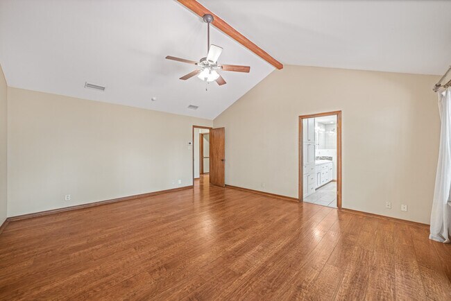 Building Photo - 2013 Mayfield Dr