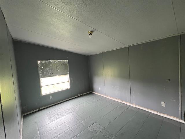 Building Photo - 210 Co Rd 1015