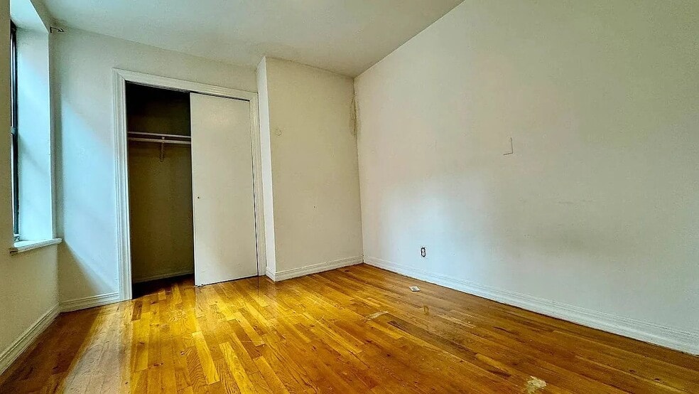 Building Photo - 161 Stanton St