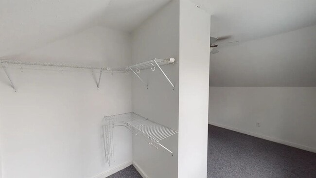 Building Photo - Michigan Ave