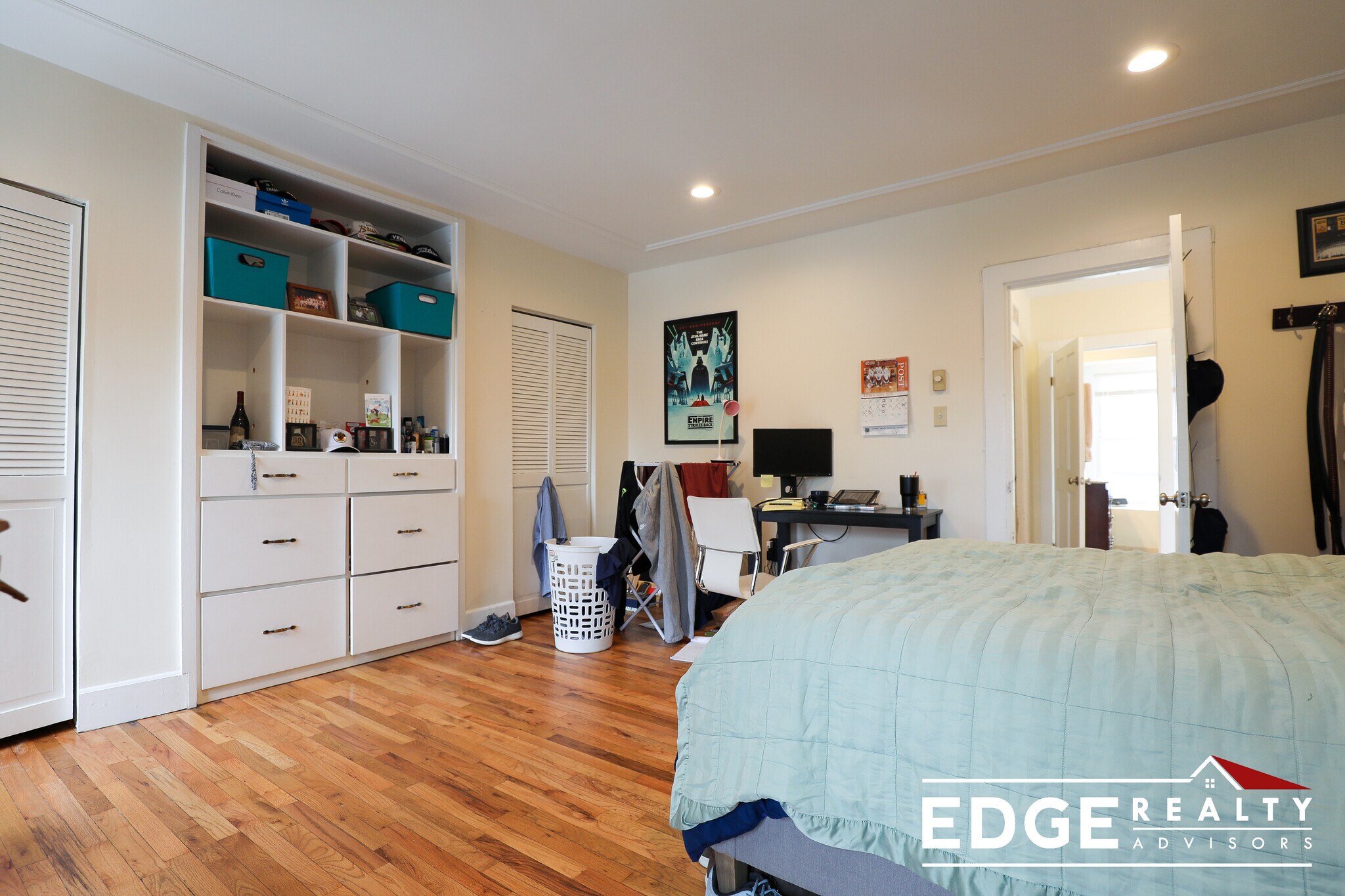 Building Photo - 8 Woodmont St