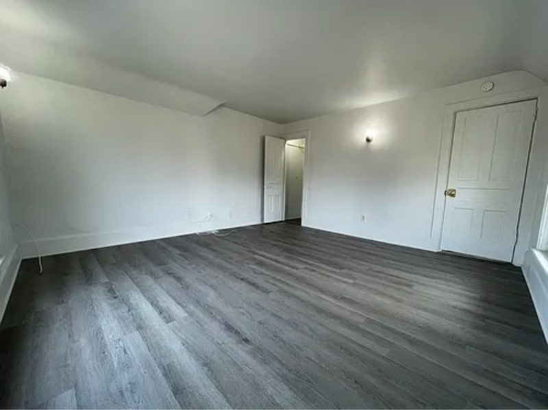 Building Photo - 331 W Morrell St