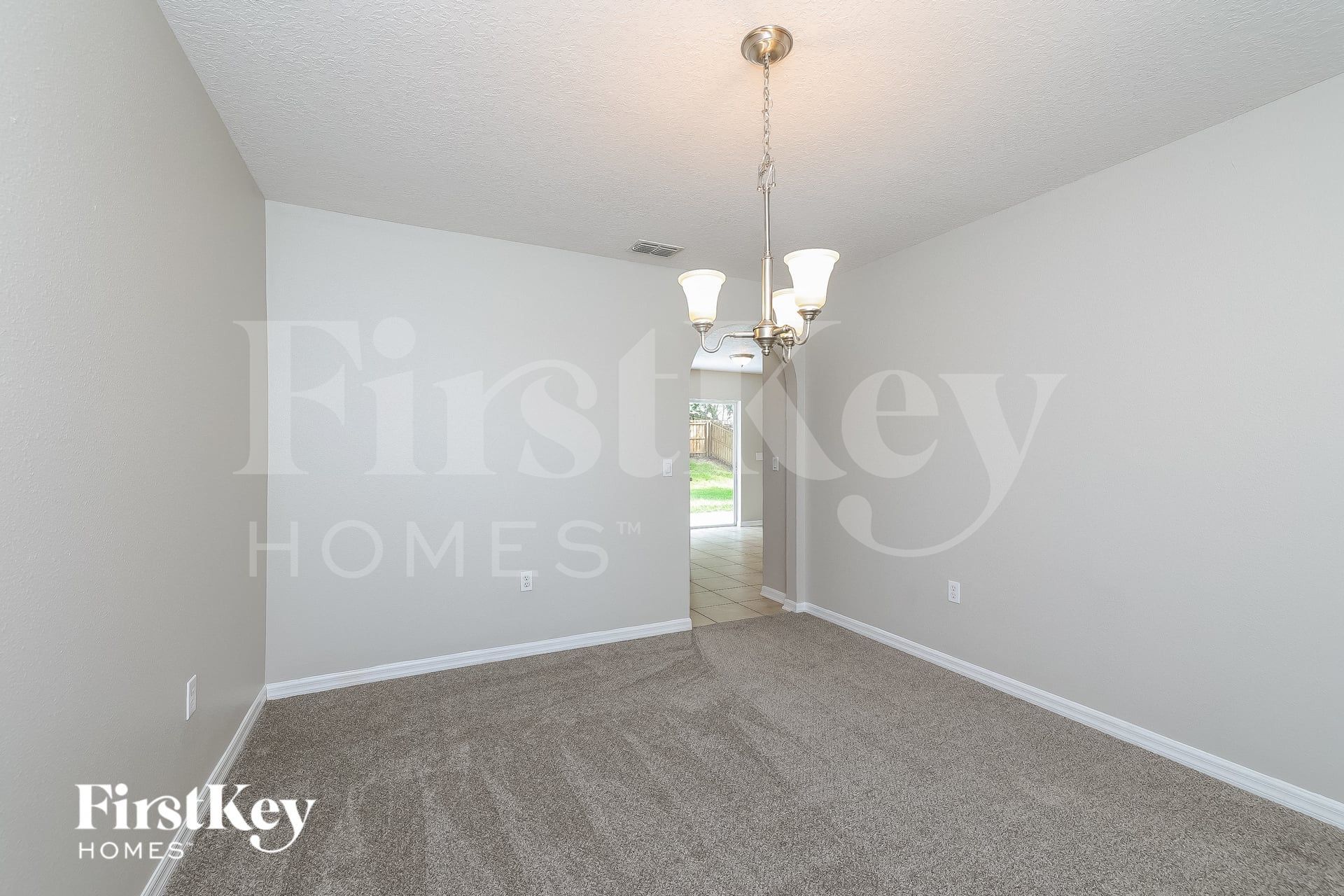 Building Photo - 104 Cabrillo Dr