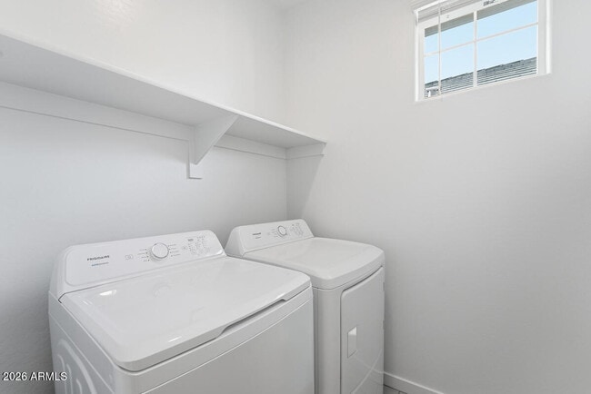 Building Photo - 8336 E Peterson Ave