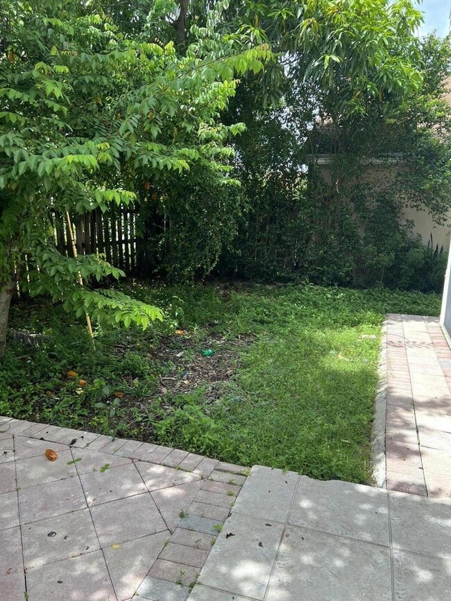 Building Photo - 9401 Aegean Dr