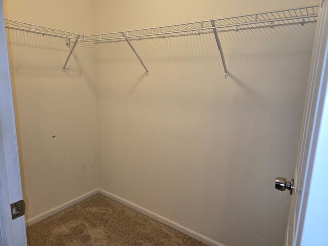 Building Photo - 14382 Shadywood Dr