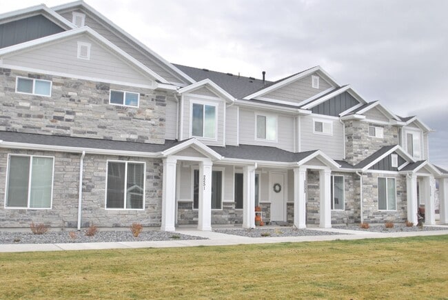 Building Photo - 2251 S 1120 W