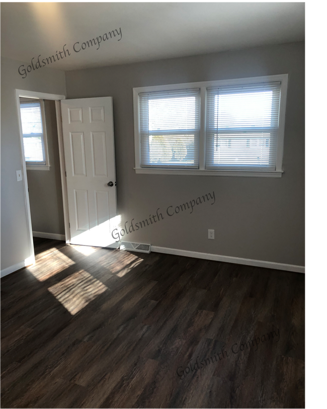 Building Photo - "Charming 3-Bedroom Retreat in Simpsonville with Spacious 1300 sqft Layout