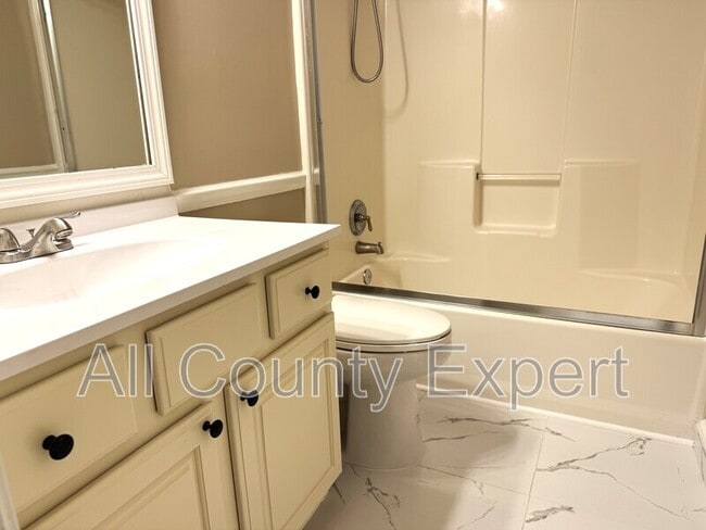 Building Photo - 1069 Daventry Crossing