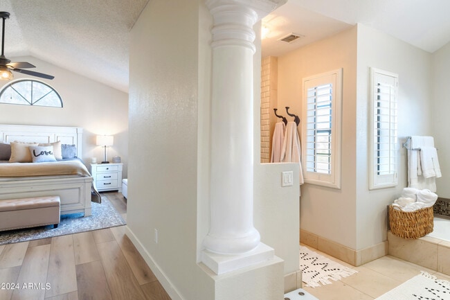 Building Photo - 3207 E Wescott Dr