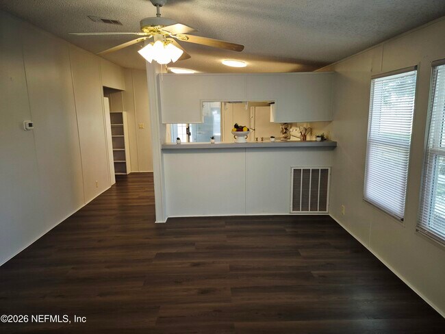 Building Photo - 103 Posey Ln