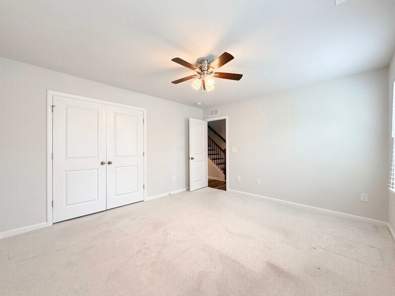 Building Photo - 3018 Brellon Ln