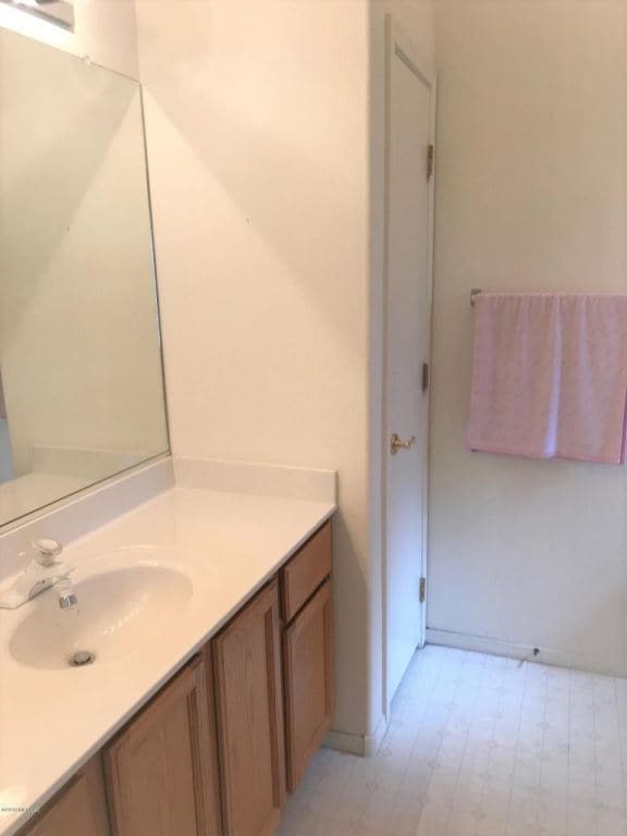 Building Photo - 2628 W Desert Brook Ct