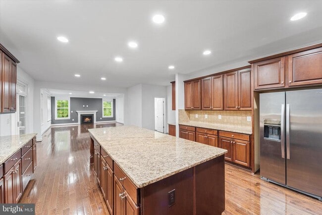 Building Photo - 8901 Hargrove Ct