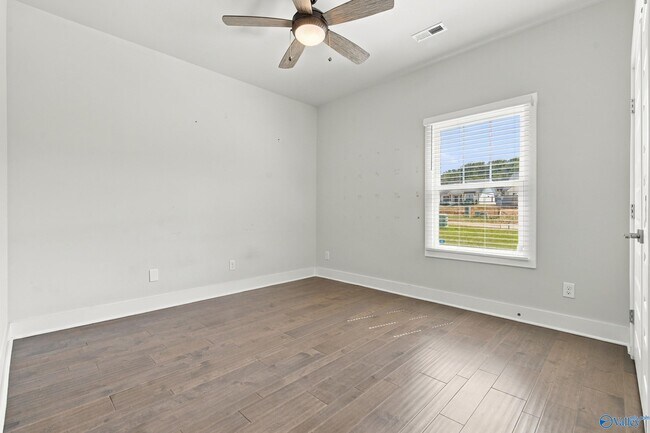 Building Photo - 151 Bridgestone Dr NE