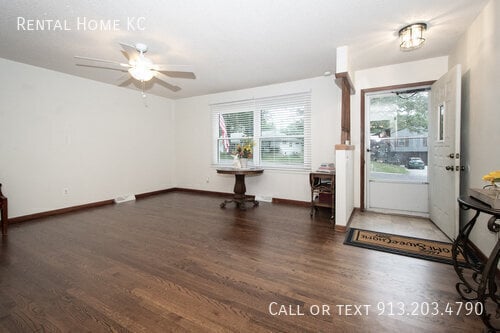Building Photo - 9420 Walmer-